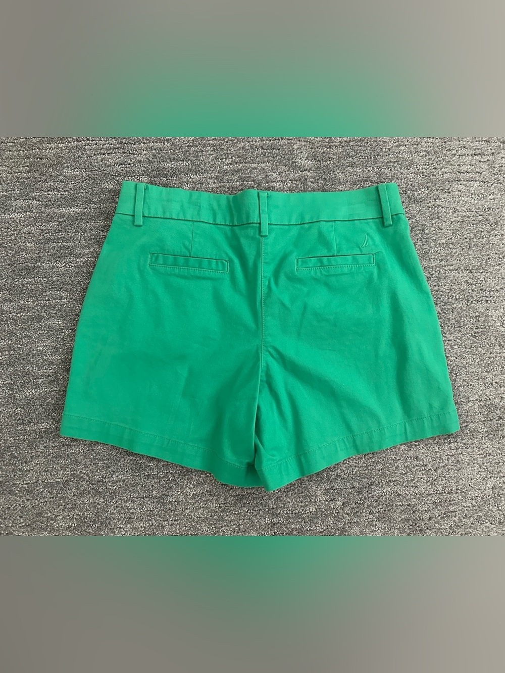 NWT Nautica Women's Green Chino Shorts Size 4 - Picture 2 of 7
